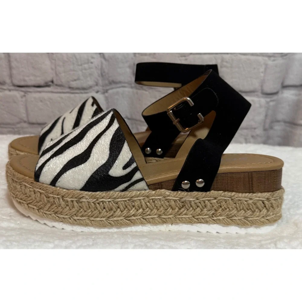 NWOT Soda Zebra Print Platform Espadrille SandalS Black White Womens 7